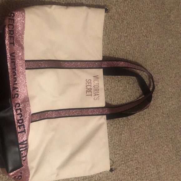 Victoria’s Secret bag - Picture 5 of 5